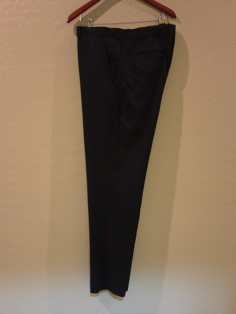 Stafford Men's Slim Black Dress Pants